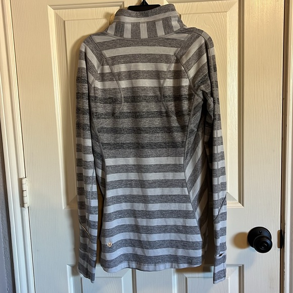 Lululemon Half Zip Pullover 8 - Picture 2 of 5